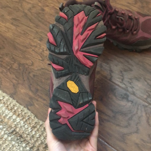 Merrell hiking shoes - Picture 2 of 4